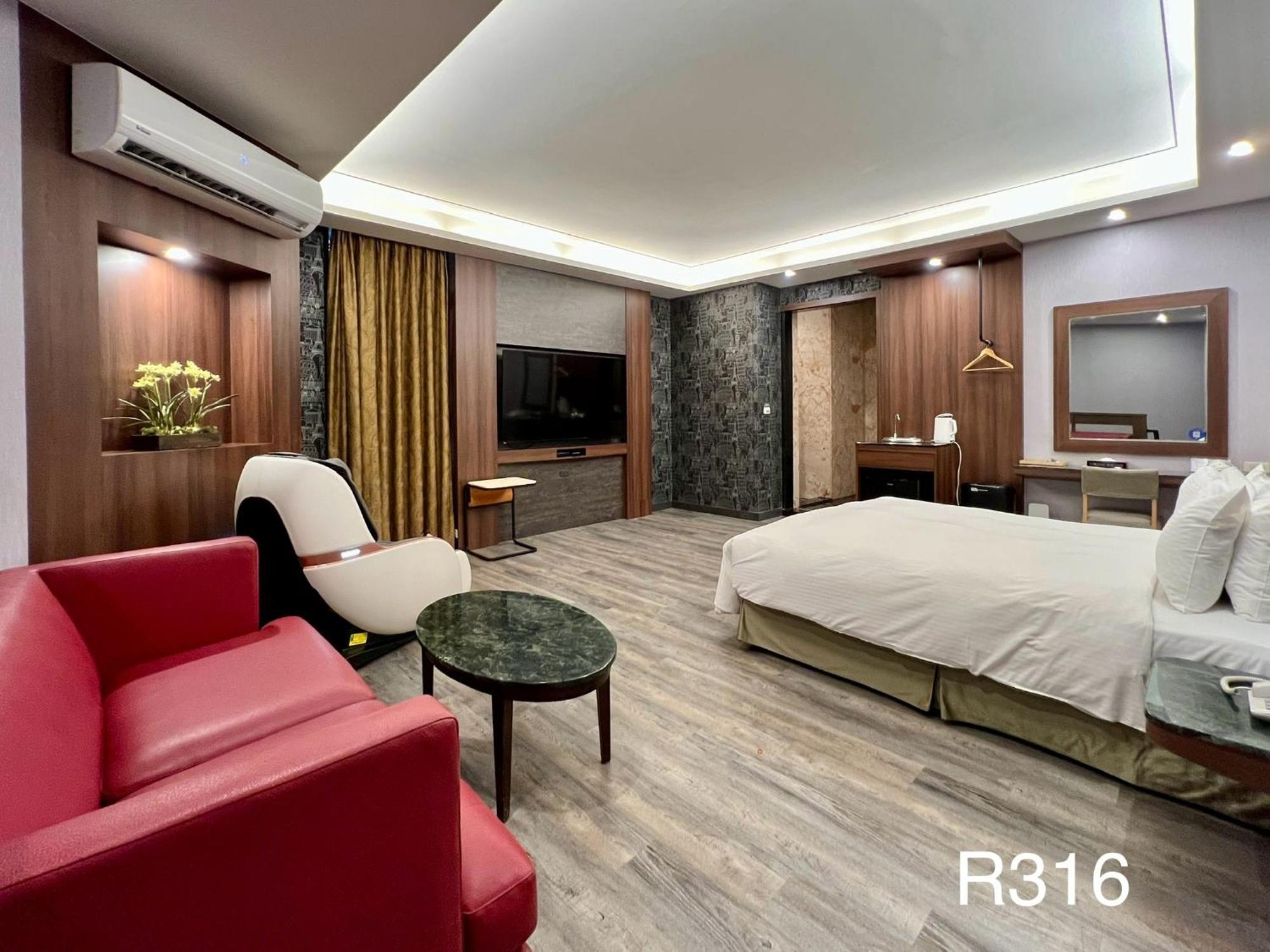 Cigar Motel Tainan Exterior photo